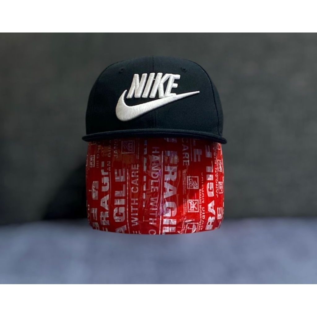 Topi Nike True Cap Futura Black White Original  Seri Vintage 2015 Big Logo Bordir - Second