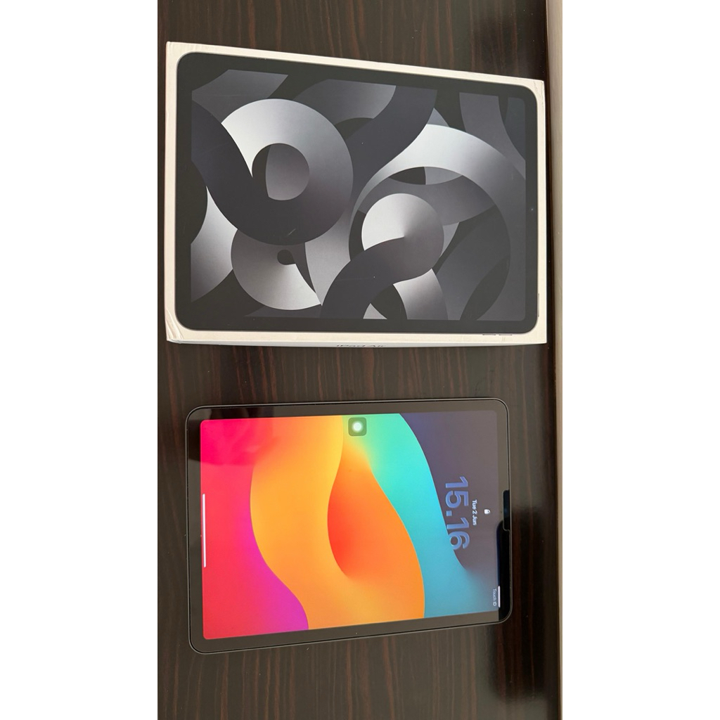 iPad Air 5 (Chip M1) Space Gray