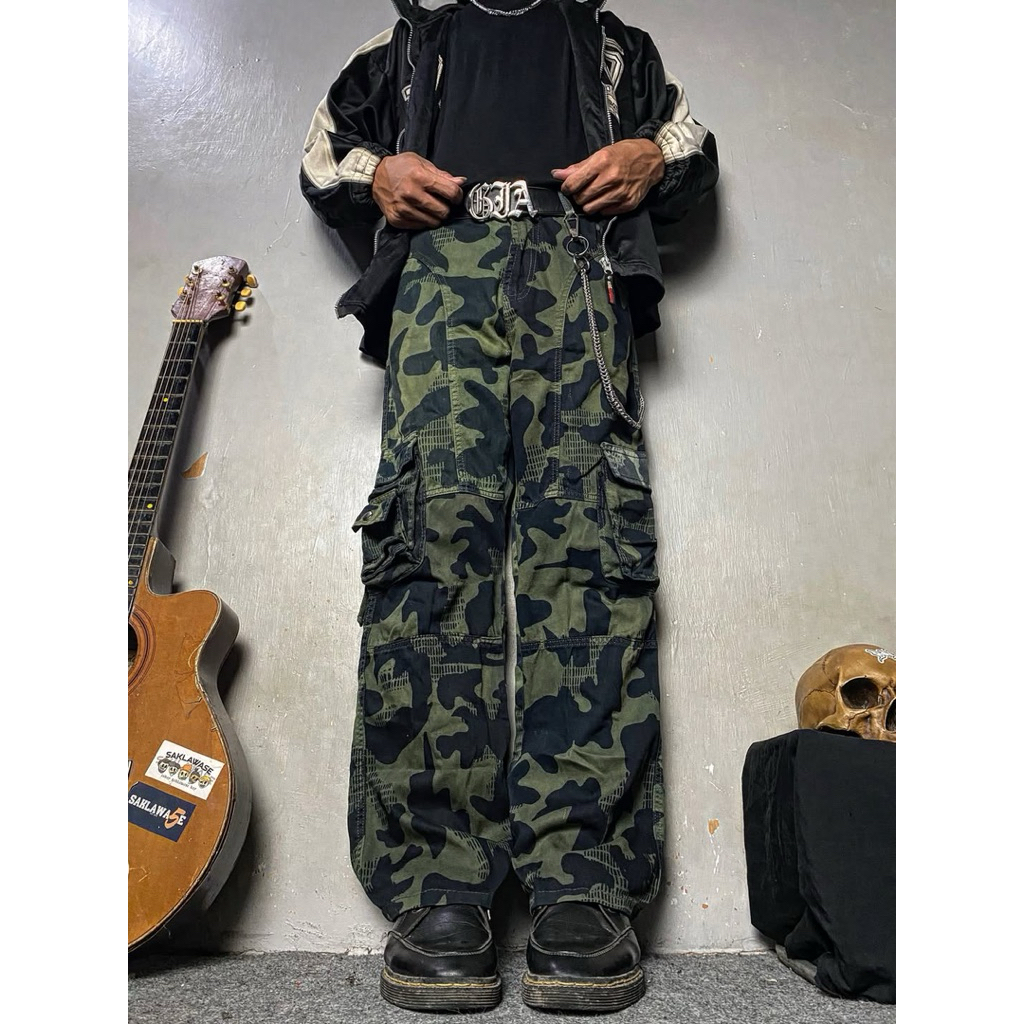 cargo camo vintage