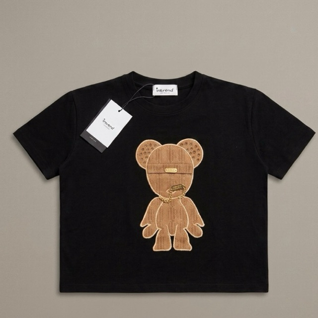 Intrend Luxury Monogram Teddy Bear Patch Tee – Black