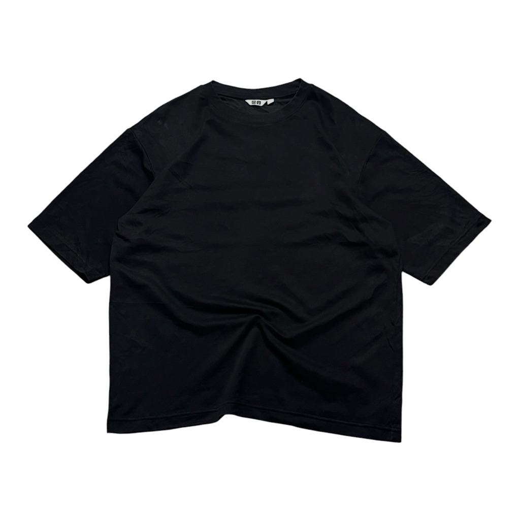 Kaos UNIQLO AIRism