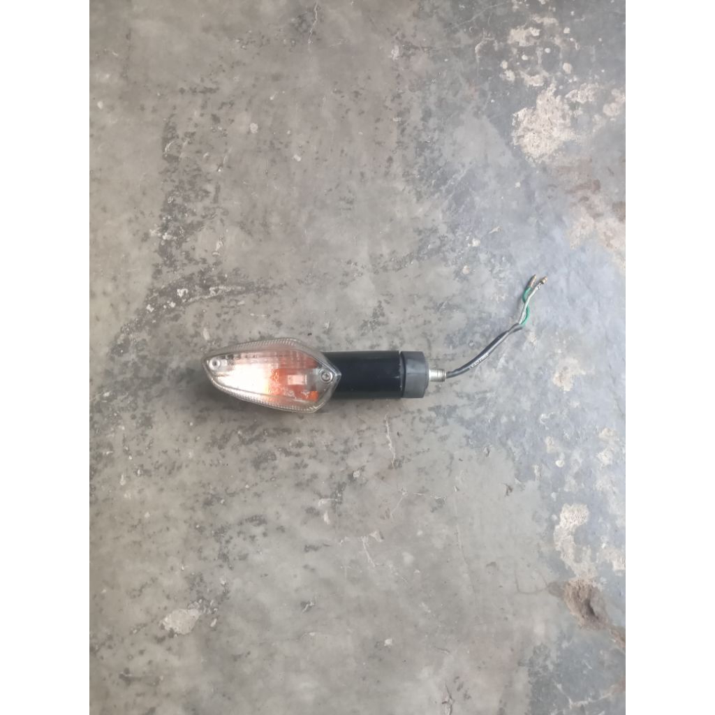 Lampu sein CBR 150 original second