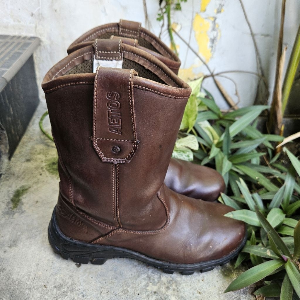 sepatu safety boots second aetos size 43(28cm)