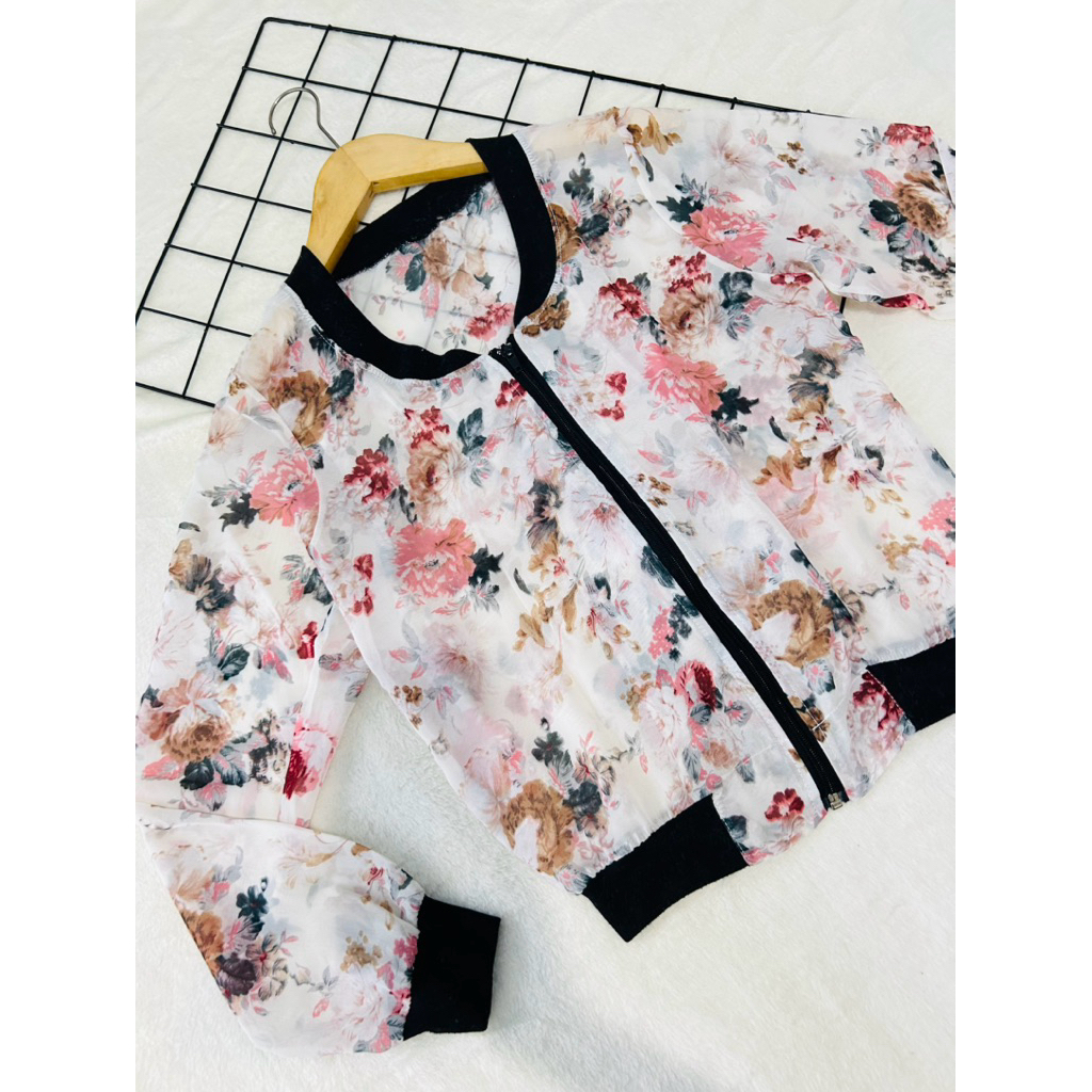 Jaket Motif Bunga