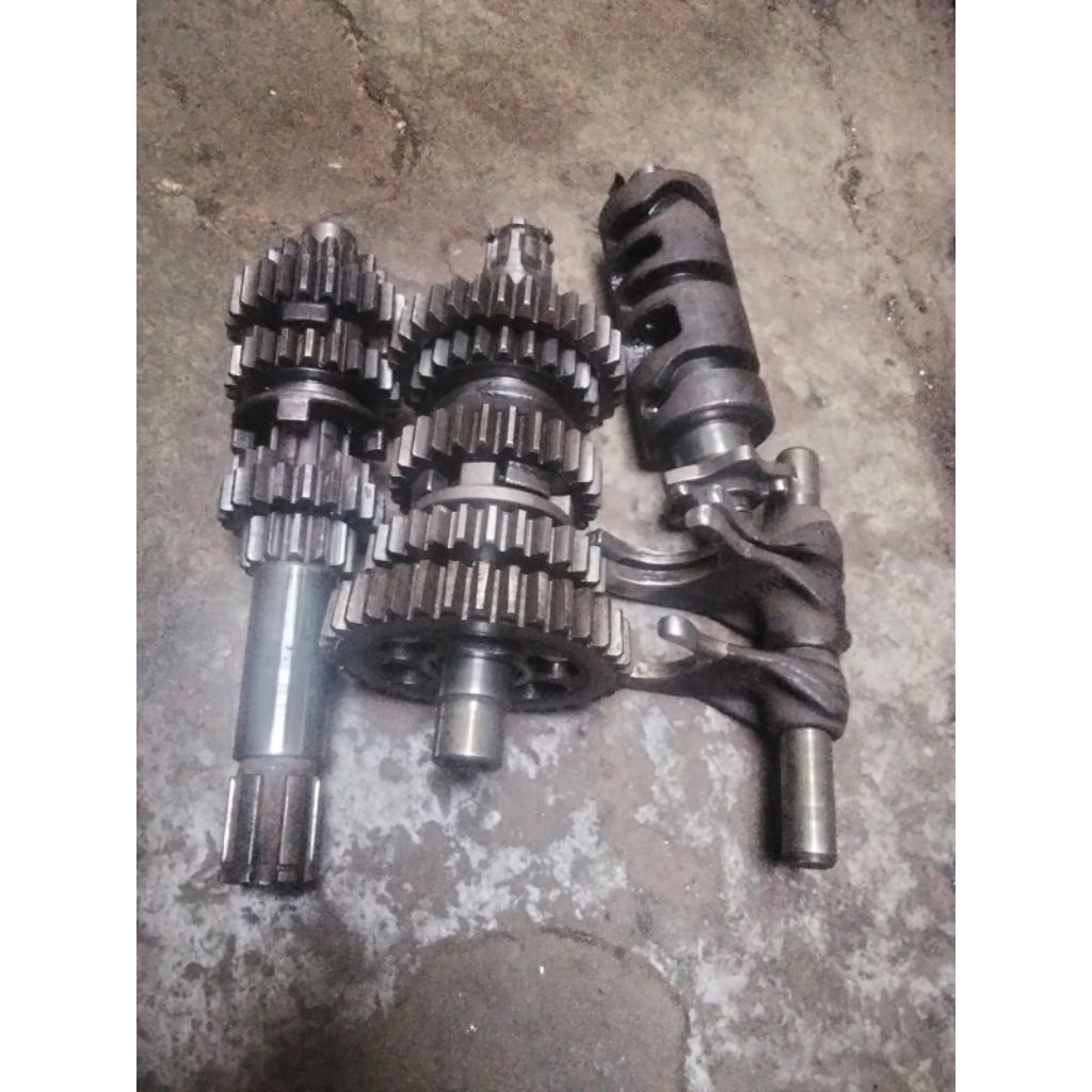 Girbox/Gearbox Gigi Rasio/Ratio Transmisi GL 100 - GL 125 - CB 100 - CB 125