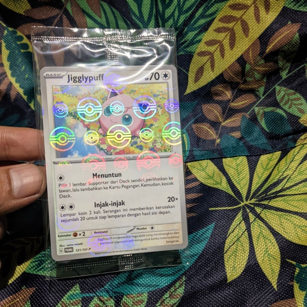 Kartu Pokémon Jigglypuff Holo Pokéball 121/SV-P Promo Sealed - Pokémon TCG Indonesia