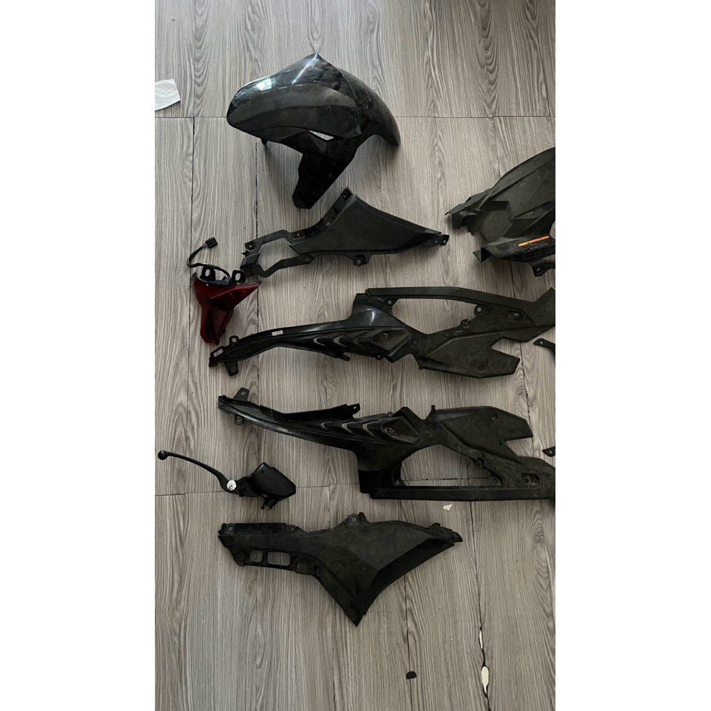 body zx25r , spakbor depan zx25r , sayap zx25r, stoplamp ,handel rem second