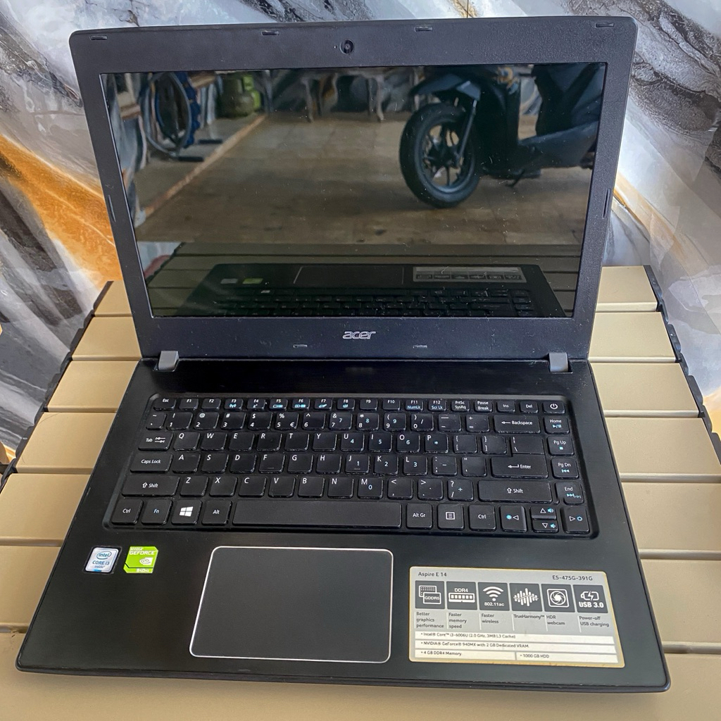 Laptop Acer Aspire E5-475G Intel Core i3-6006U | RAM 8GB | GeForce 940MX 2GB | Intel HD 520 | Second
