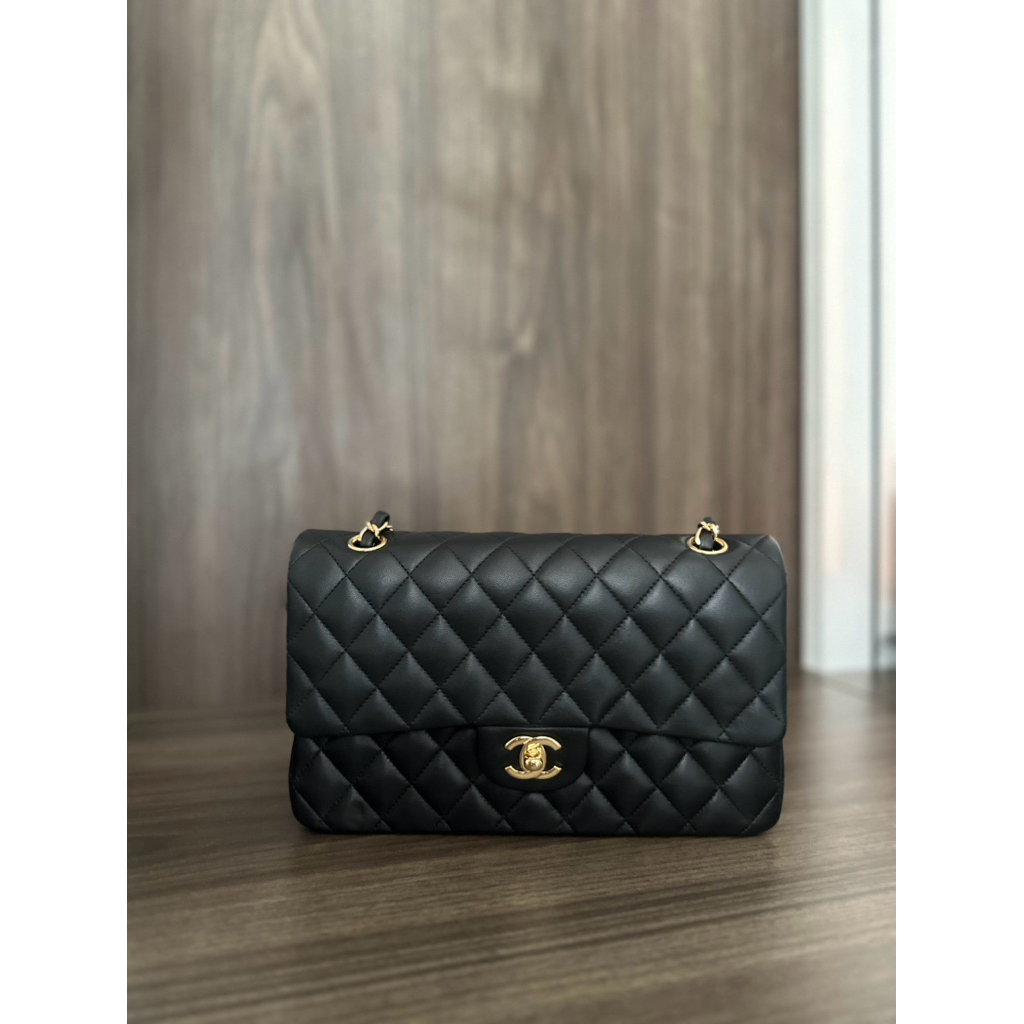 [PRELOVED] Excellent Chanel Classic Double Flap Medium Lambskin Black GHW