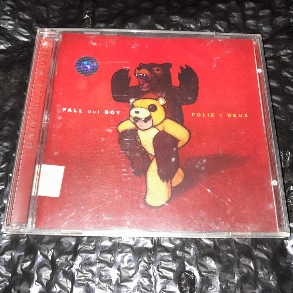 cd fall out boy folie a deux