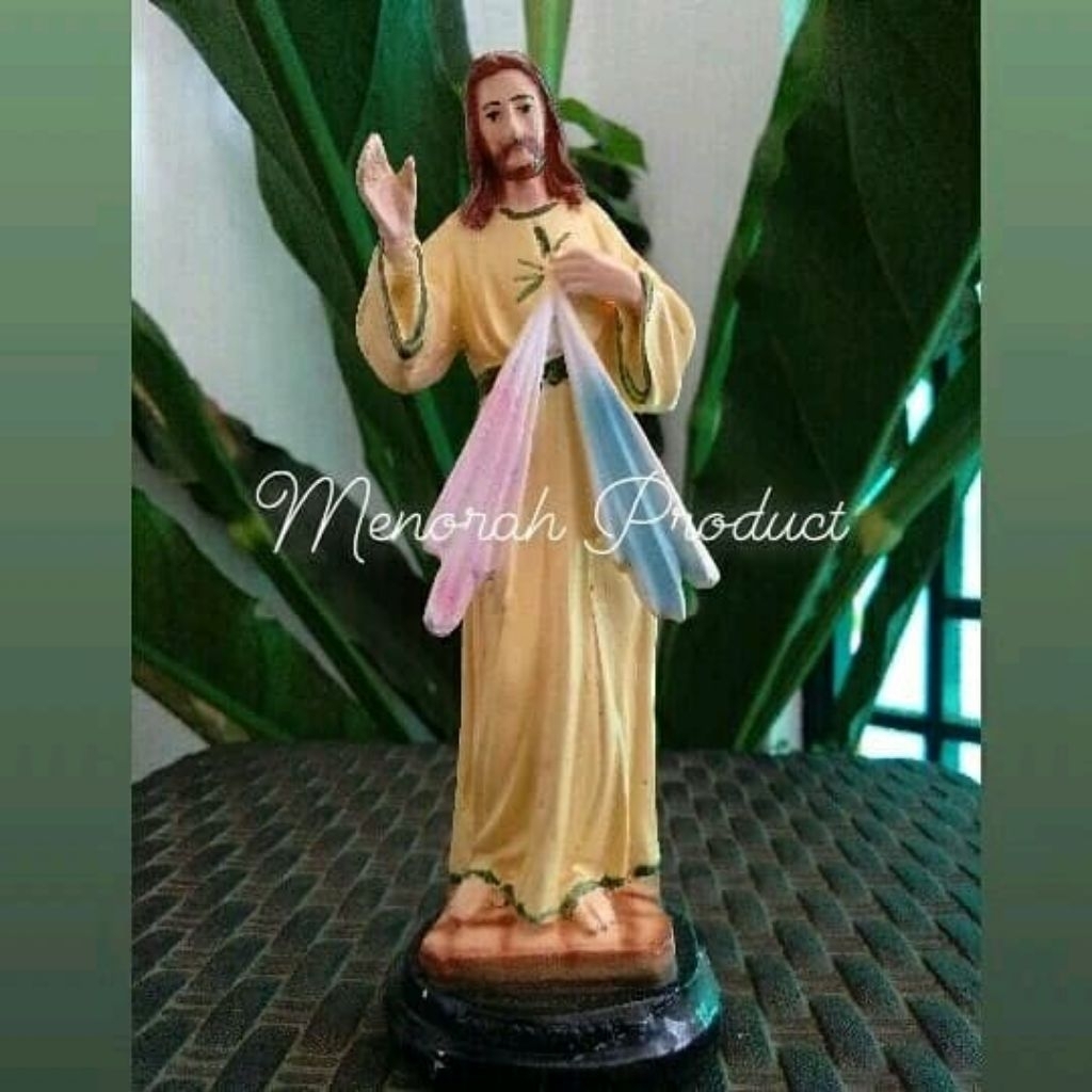 Patung Yesus Kerahiman. 15cm