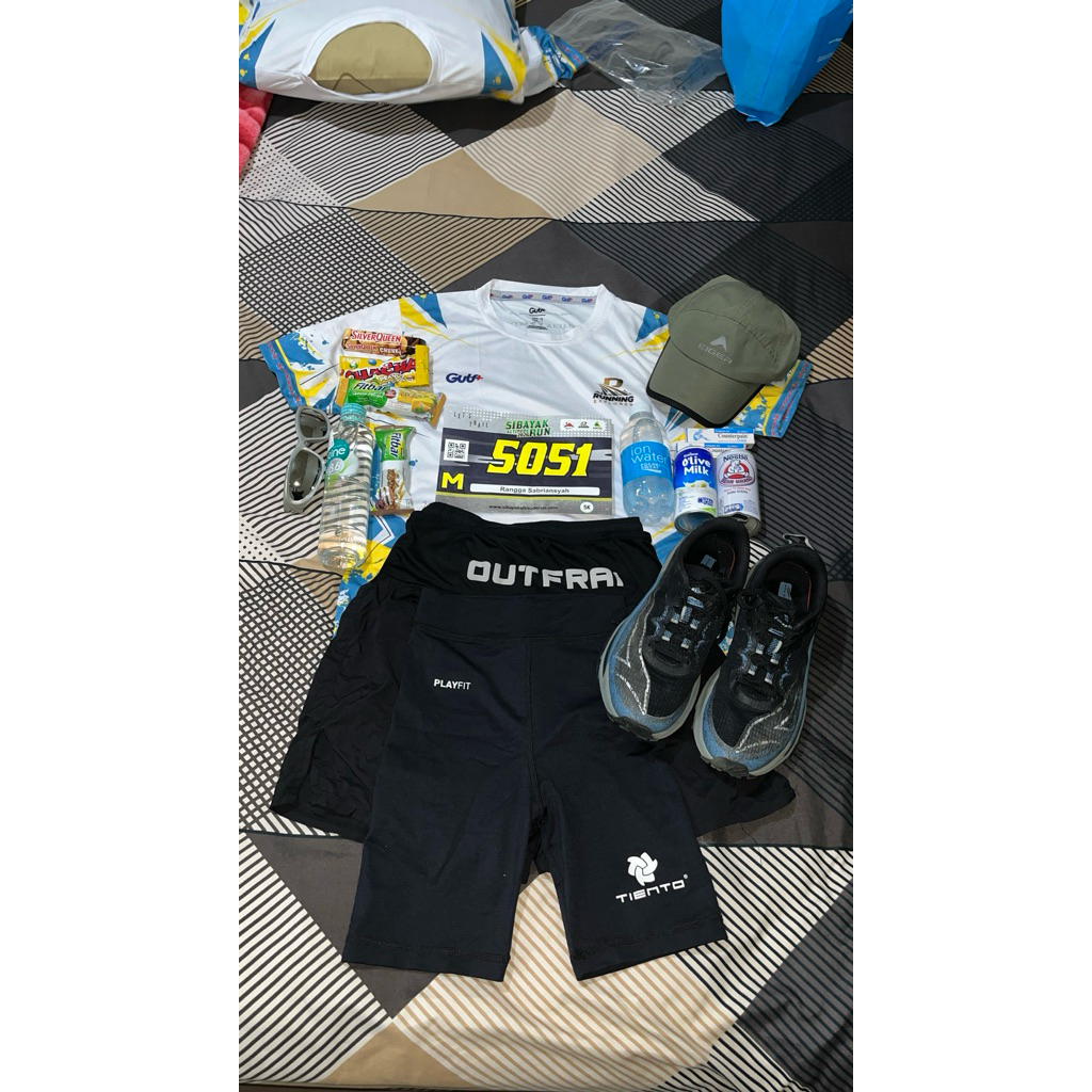Baju Second running