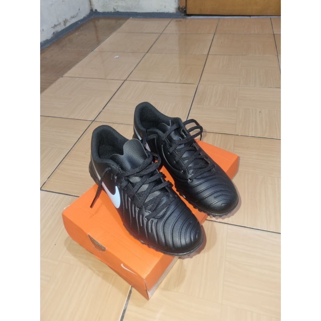 Nike tiempo legend turf