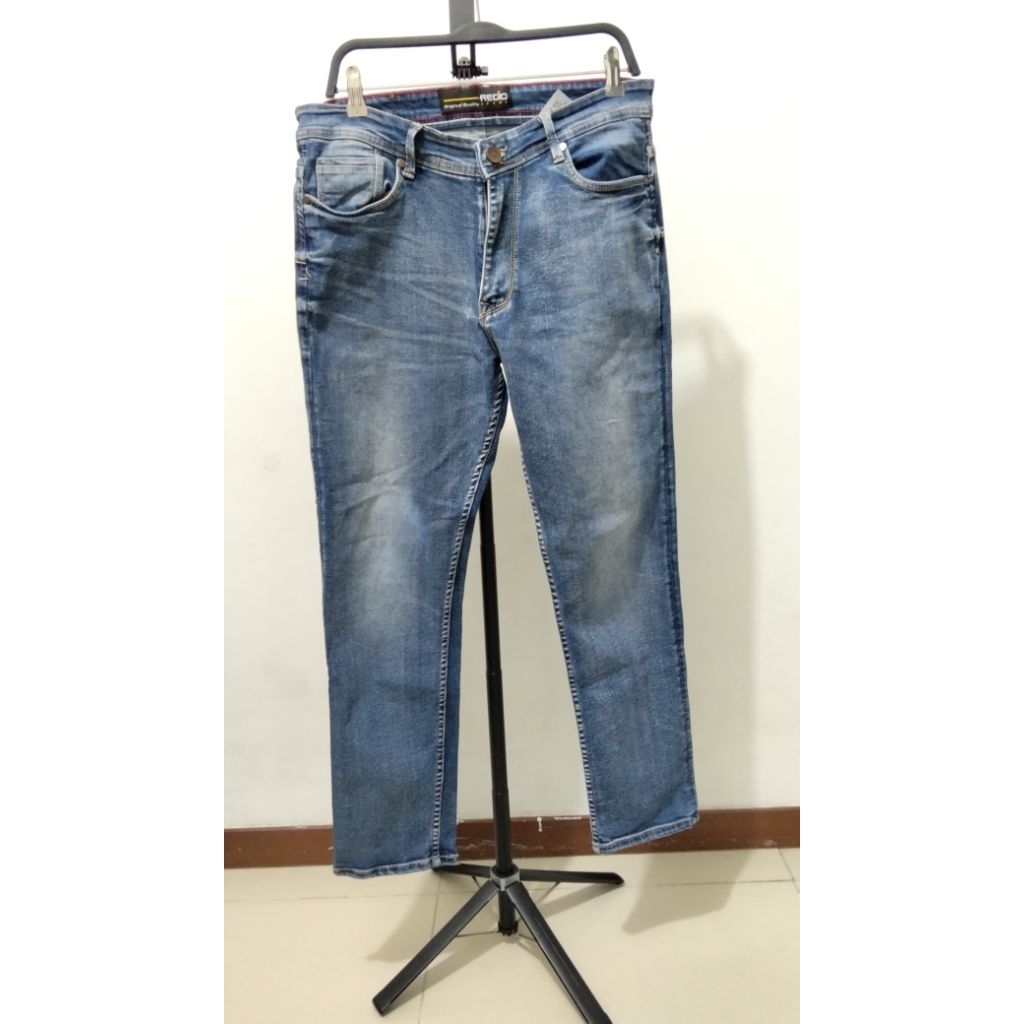 preloved jeans pria