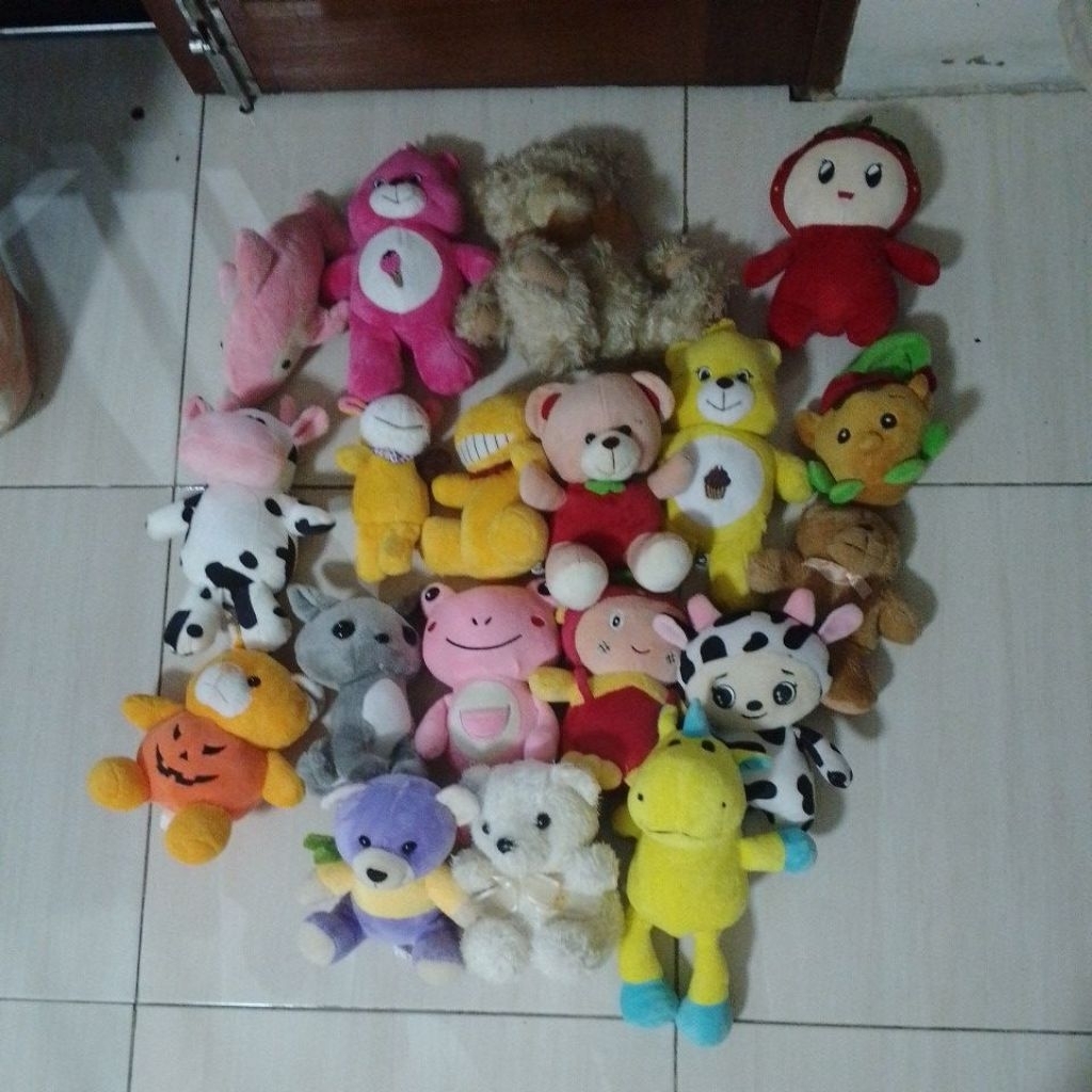 Boneka Bekas lucu hasil mesin capit murah meriah