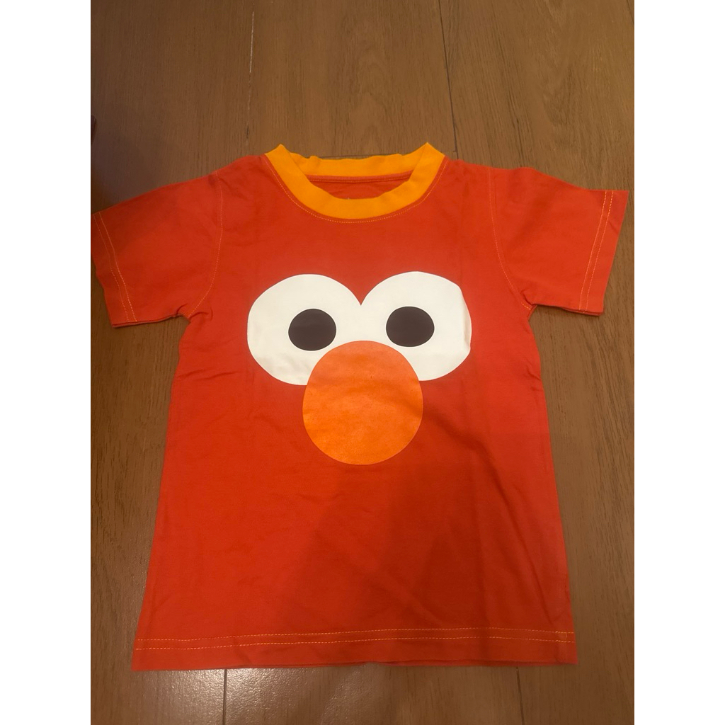 kaos anak universal studio preloved