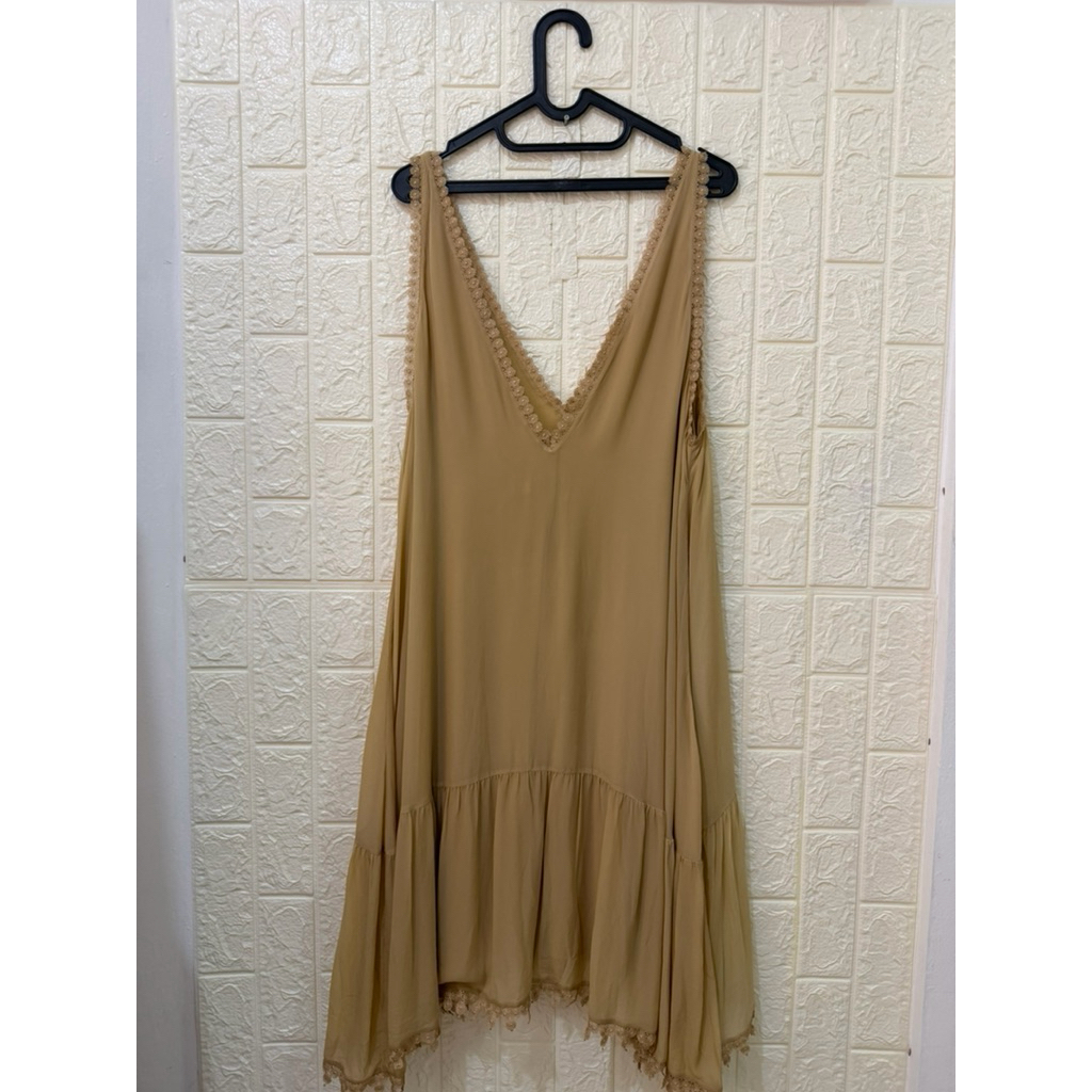 OUTER MAGALI PASCAL RENDA
