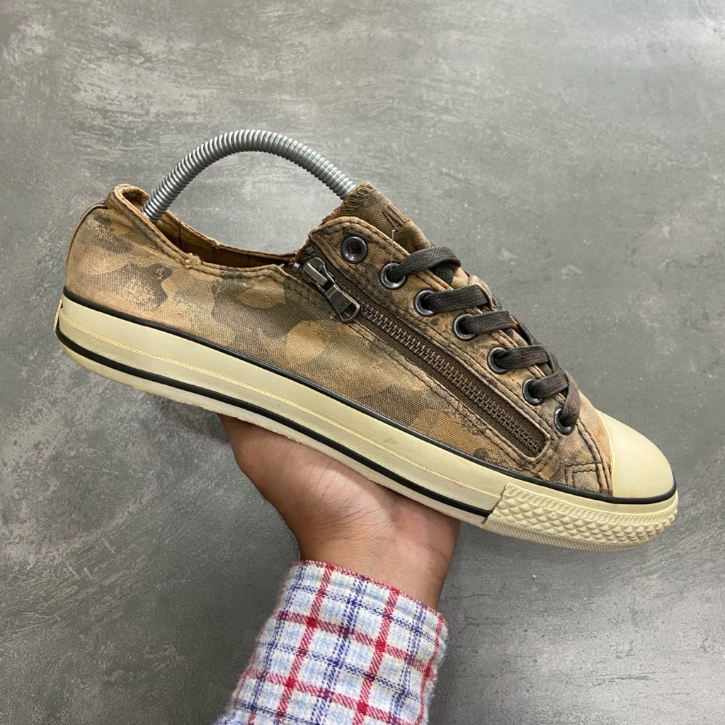 [Size 42] Converse x John Varvatos Camo Double Zipper Second Original Kondisi Nominus Good Condition