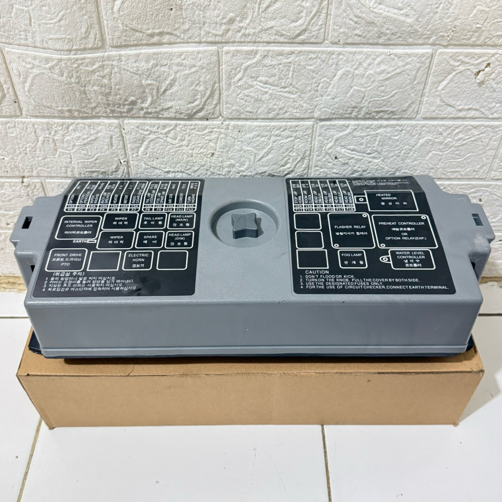 FUSE BOX ORINGINAL RUMAH KOTAK SEKRING MITSUBISHI FUSO MC855081