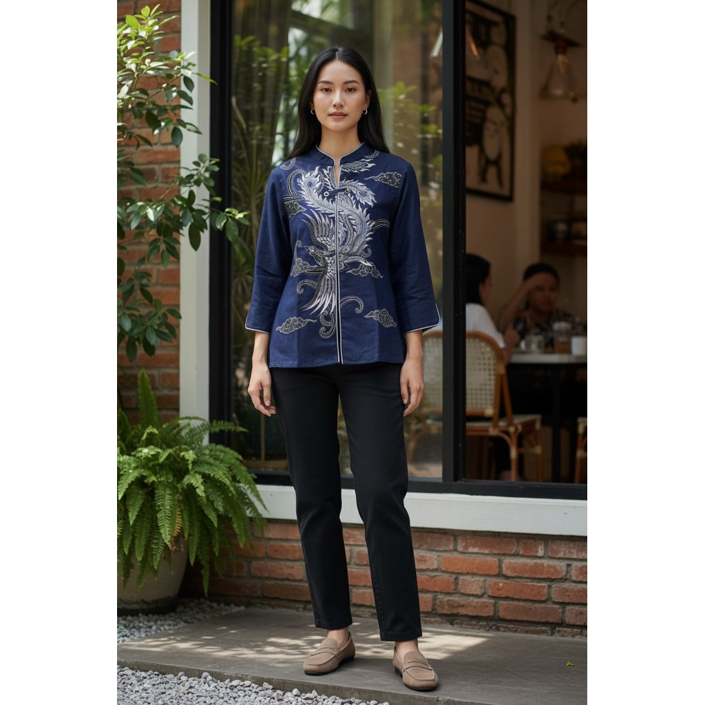 batik biru navy