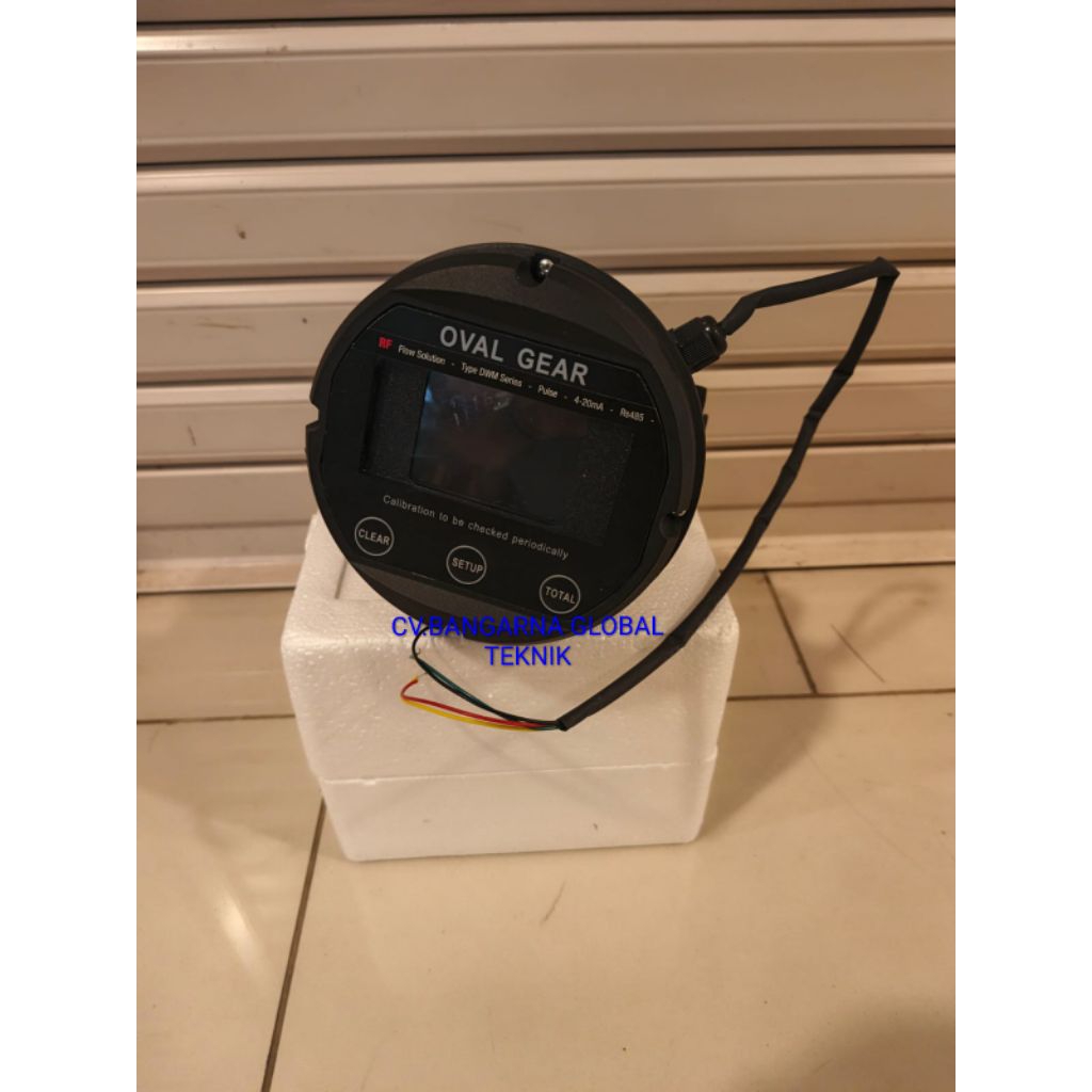 Oval Gear Flow Meter Solar Digital Merk RF Ukuran 1 inch Model OGM-RF25 Koneksi Drat