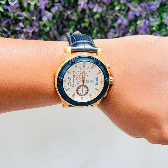 Jam Tangan Guess Strap Kulit Blue W0673G6 Original