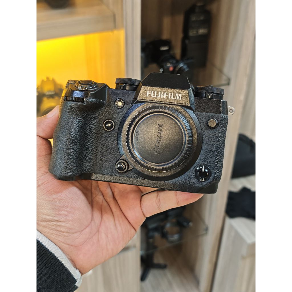 FUJIFILM XH1