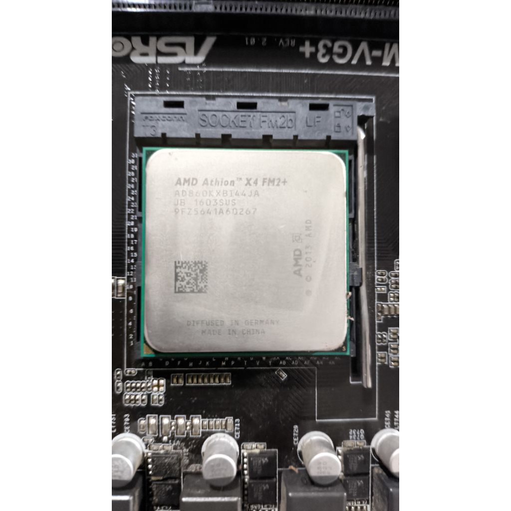 Motherboard Asrock FM2A58M-VG3 + AMD Athlon X4 860K