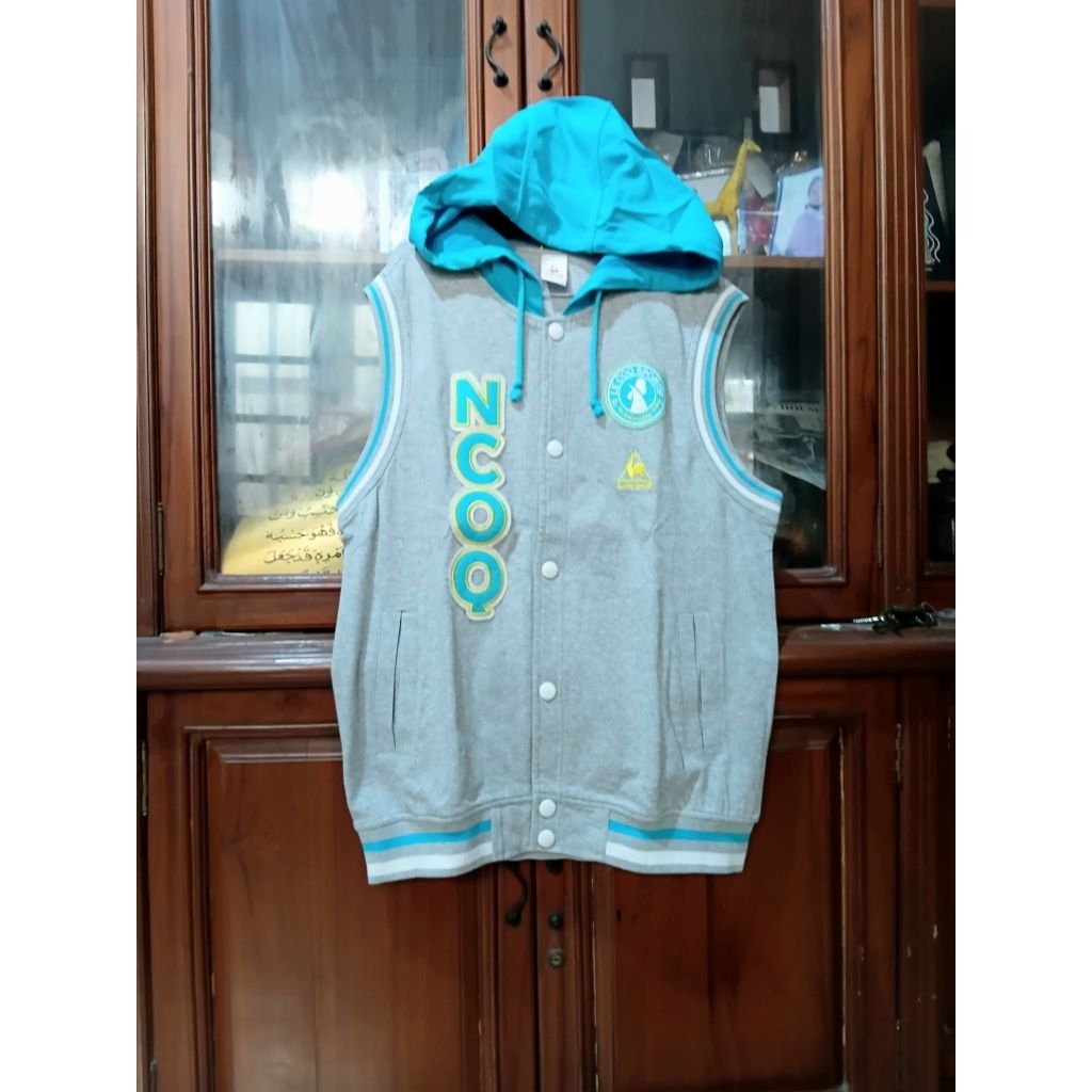 Polham warna soft pink full hoodie size M,jersey baseball size M,VEST varsity full hoodie le coq siz