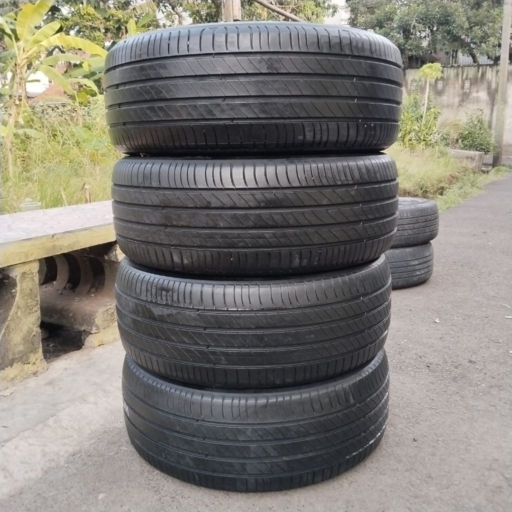Ban Michelin Primacy 4 215/55R17