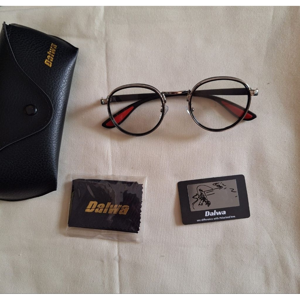 Kacamata Photochromic Polarized DALWA Lensa Bulat Fotokromik