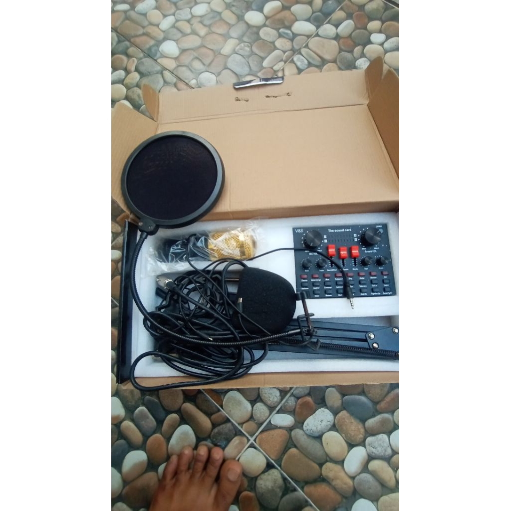Paket lengkap Alat Live Streaming Sound card V8s Mixer Dan Mic BM 800 SoundCard alat karaoke