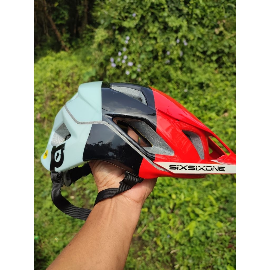 helm661