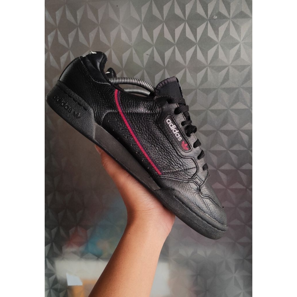 sepatu Adidas SZ 44 second bekas preloved