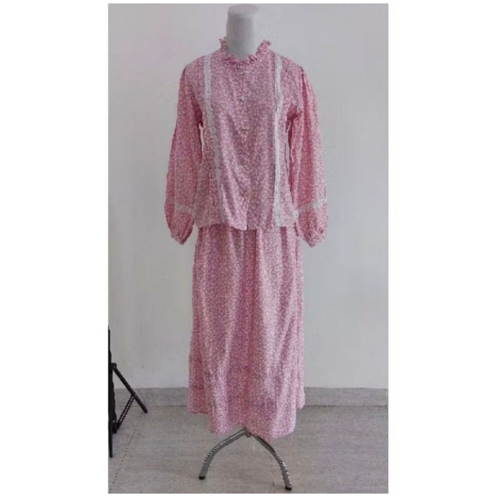 One set himeka vintage size S ada 2 Pcs