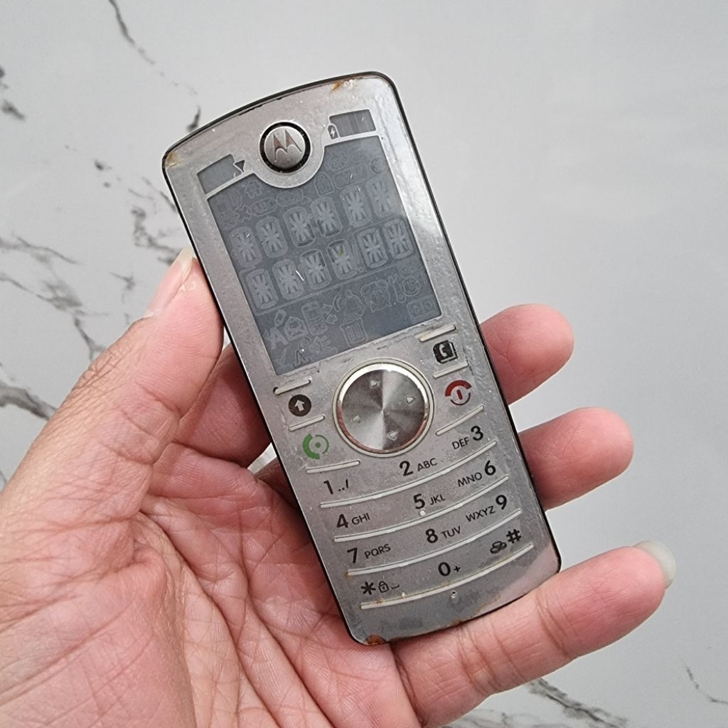 MOTOROLA MOTOFONE F3c , BAHAN / MINUS 01