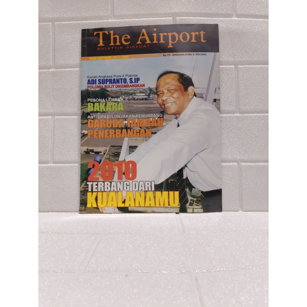 Buku Majalah The Airport