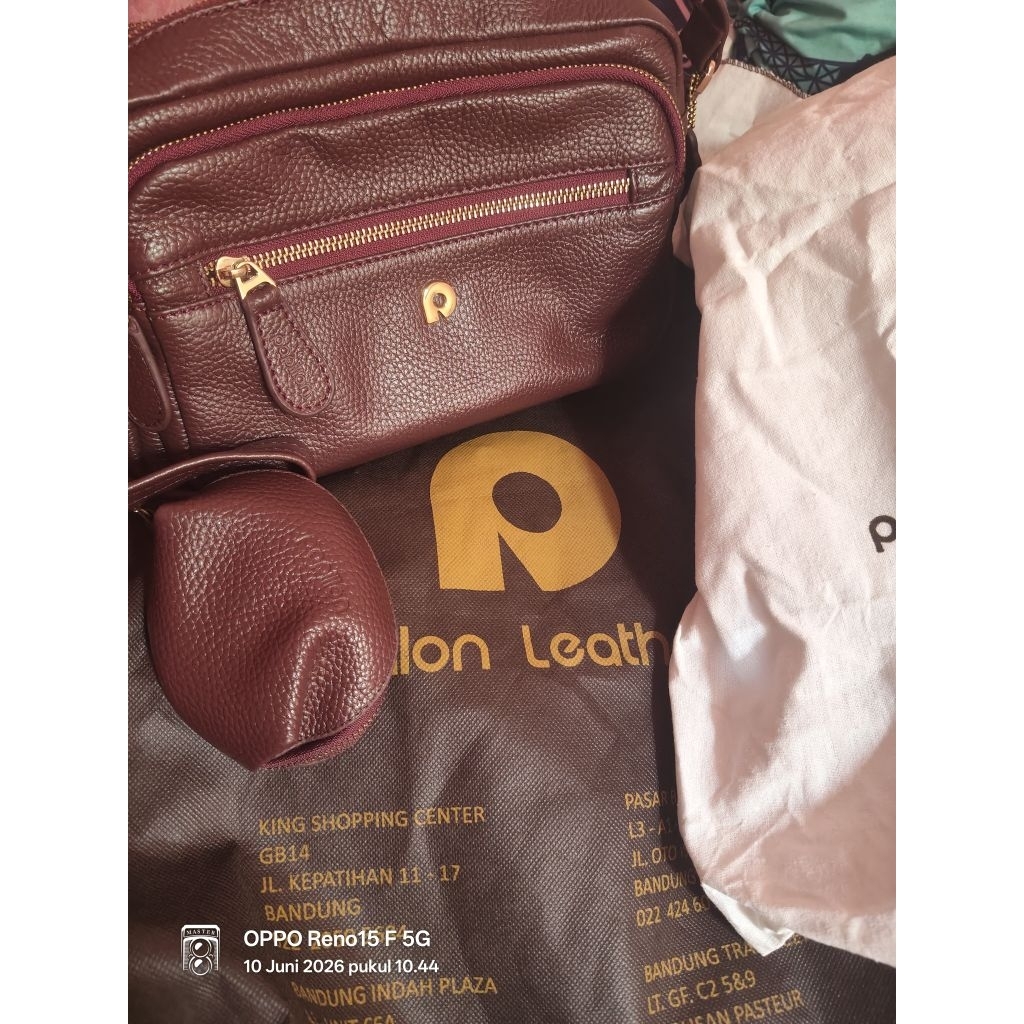 Papillon K3355 preloved like new