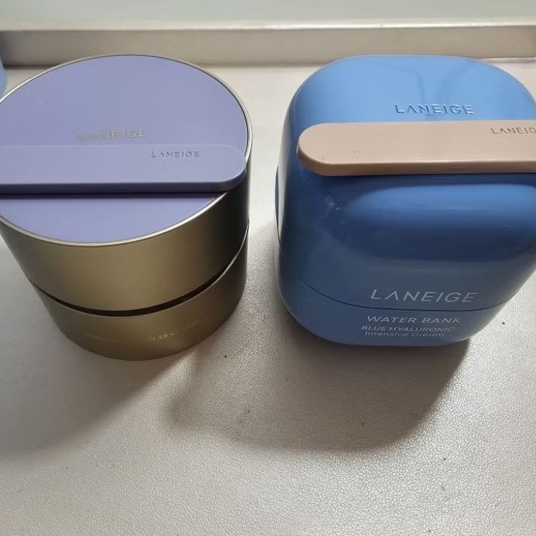 laneige etalase preloved