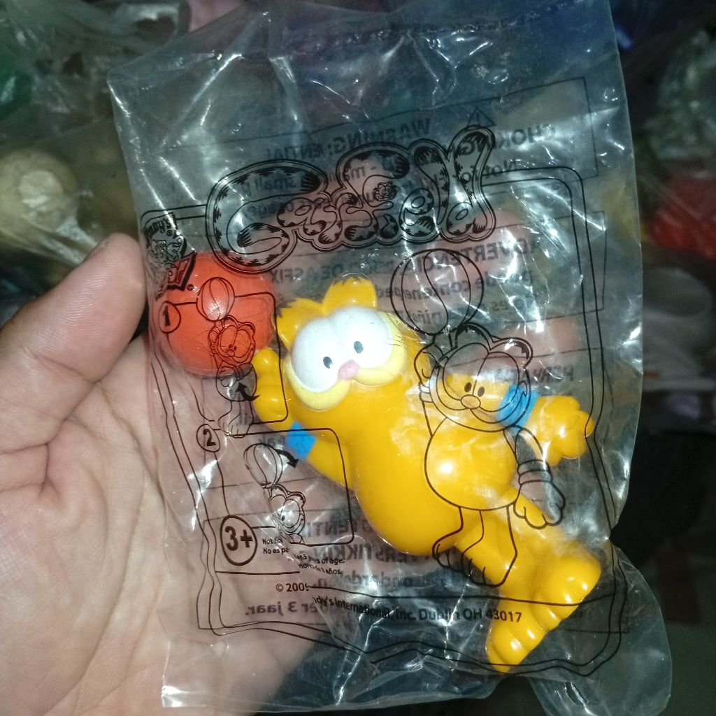 Wendy's toys Garfield 2009 basket ball new