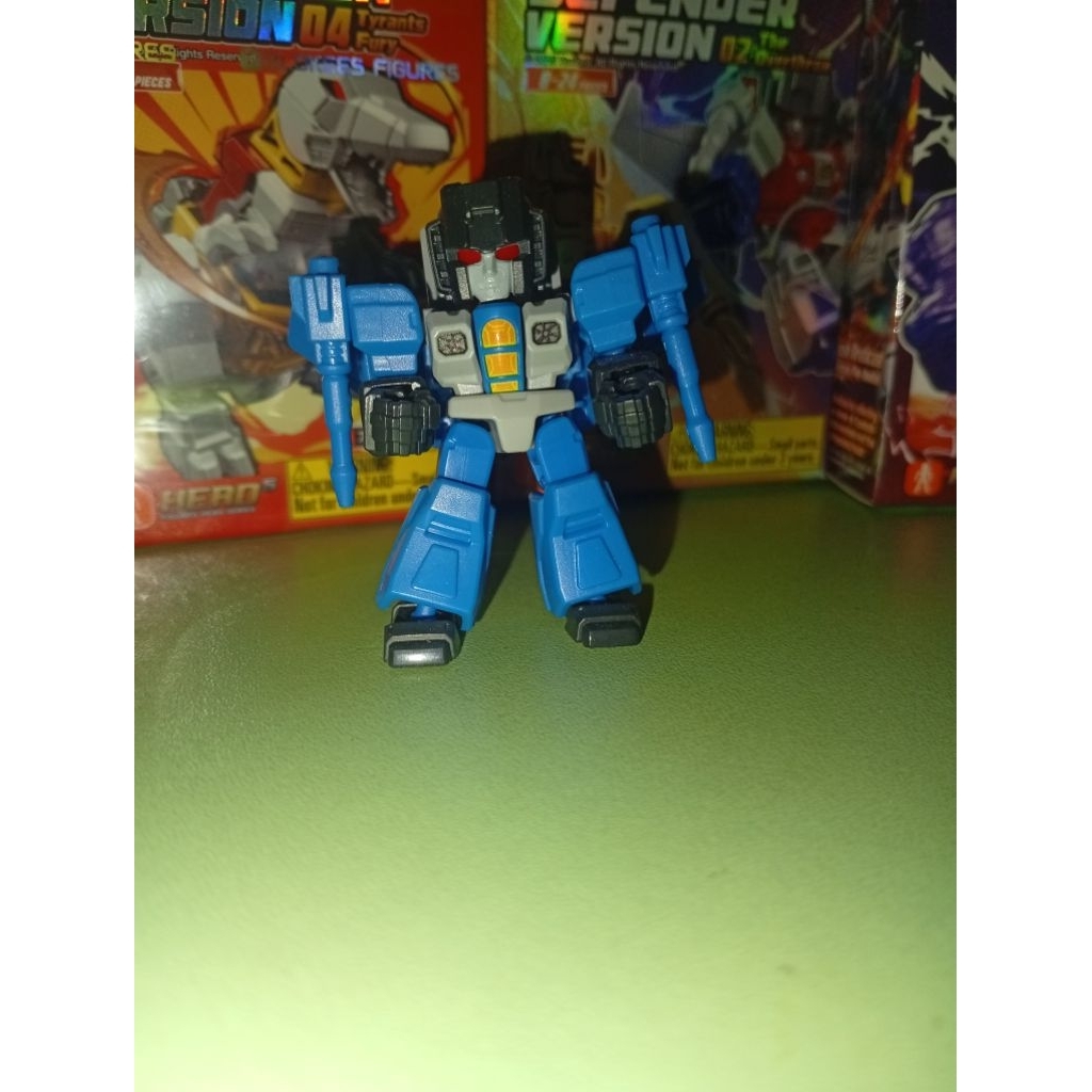 MINI FIGURE. TRANSFORMERS GALAXY DEFENDER VERSION. THUNDERCRACKER