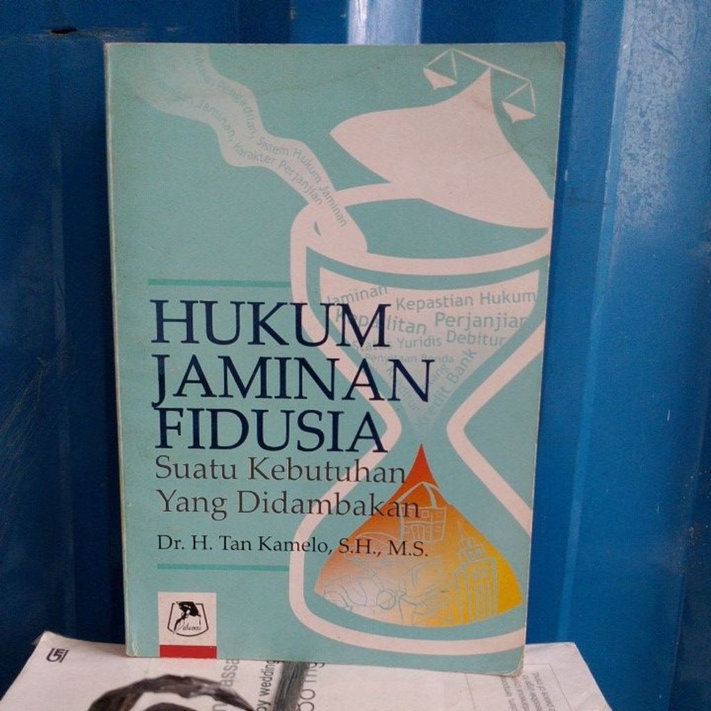 hukum jaminan fidusia