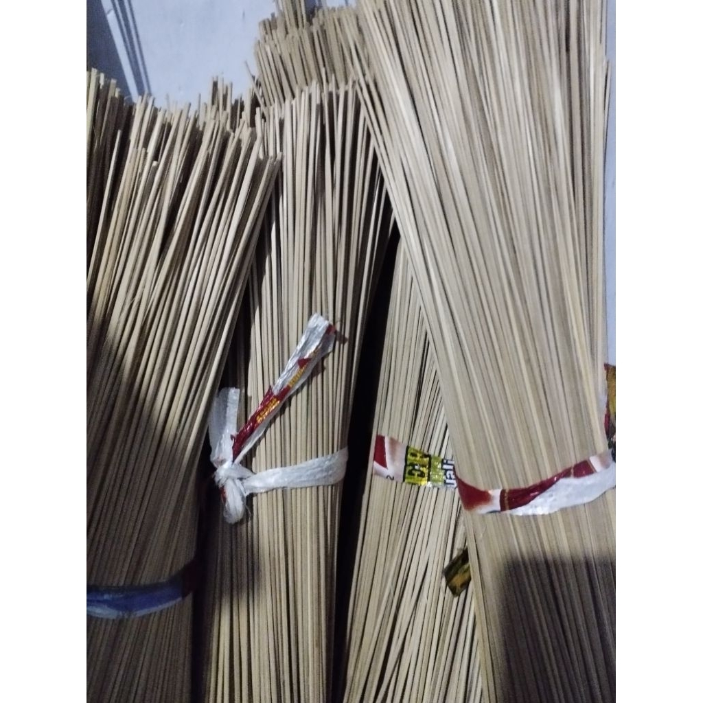 Bambu / bitingan Arku Layangan Sukhoi Apus 100 pasang tinggal rakit lancipan