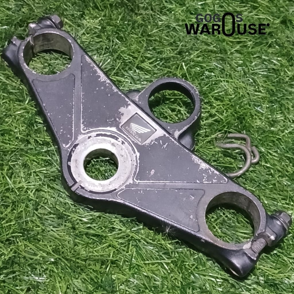 SEGITIGA ATAS CBR250R ORIGINAL COPOTAN
