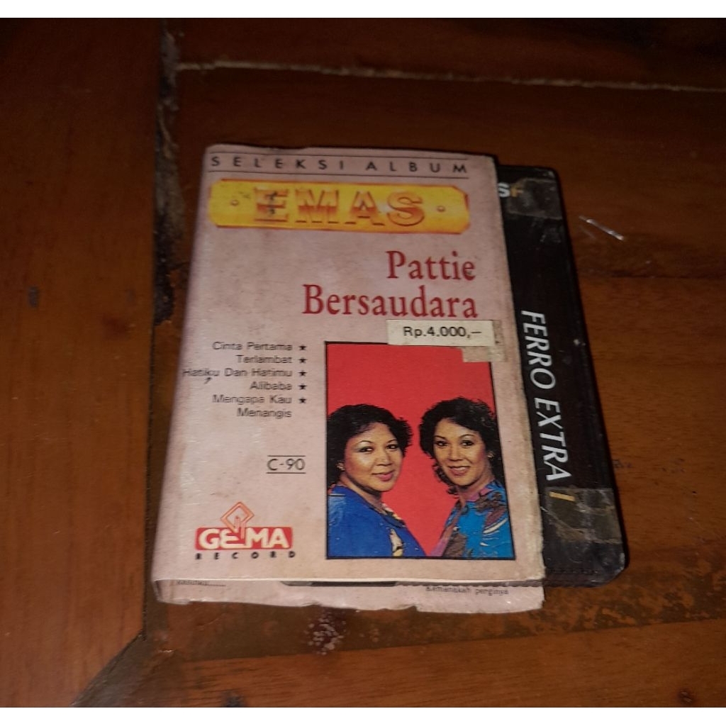 Kaset pita Pattie bersaudara