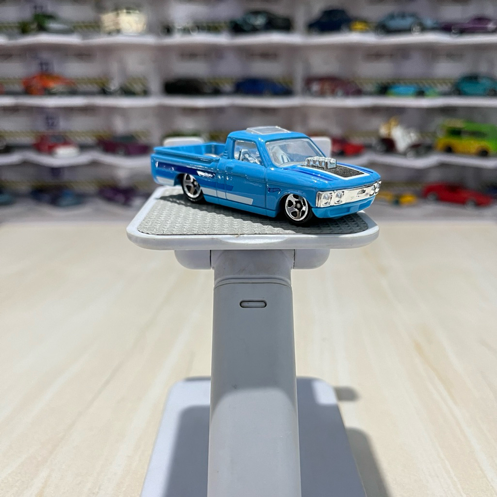 Hotwheels Chevy Luv loose 99%