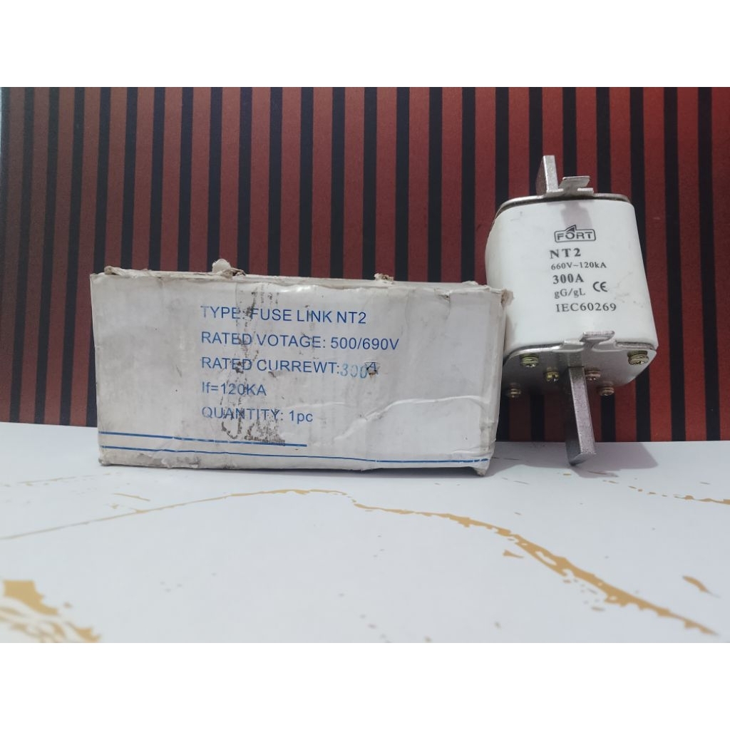 NH Fuse Linder NT2 Putih 300A(NEW)