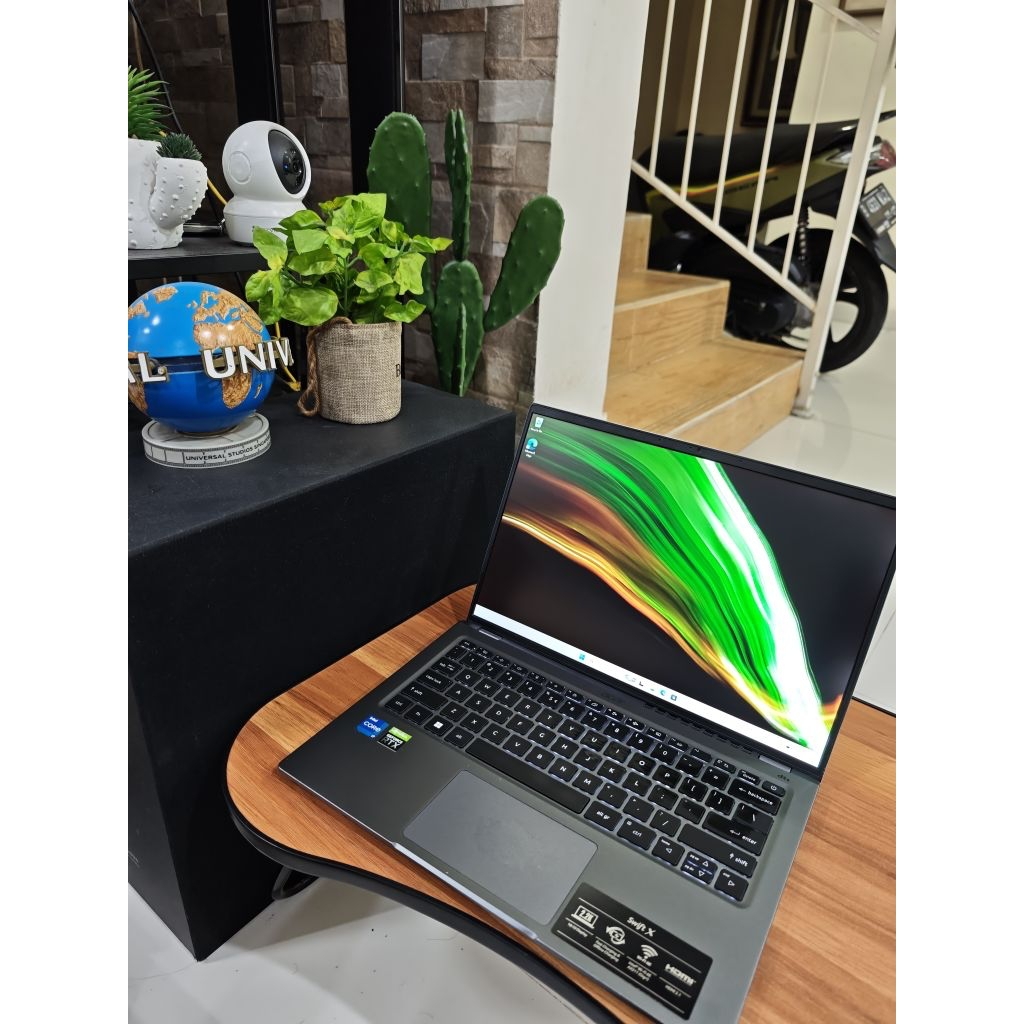 Laptop Acer Swift X RTX3050TI x rog msi nitro tuf