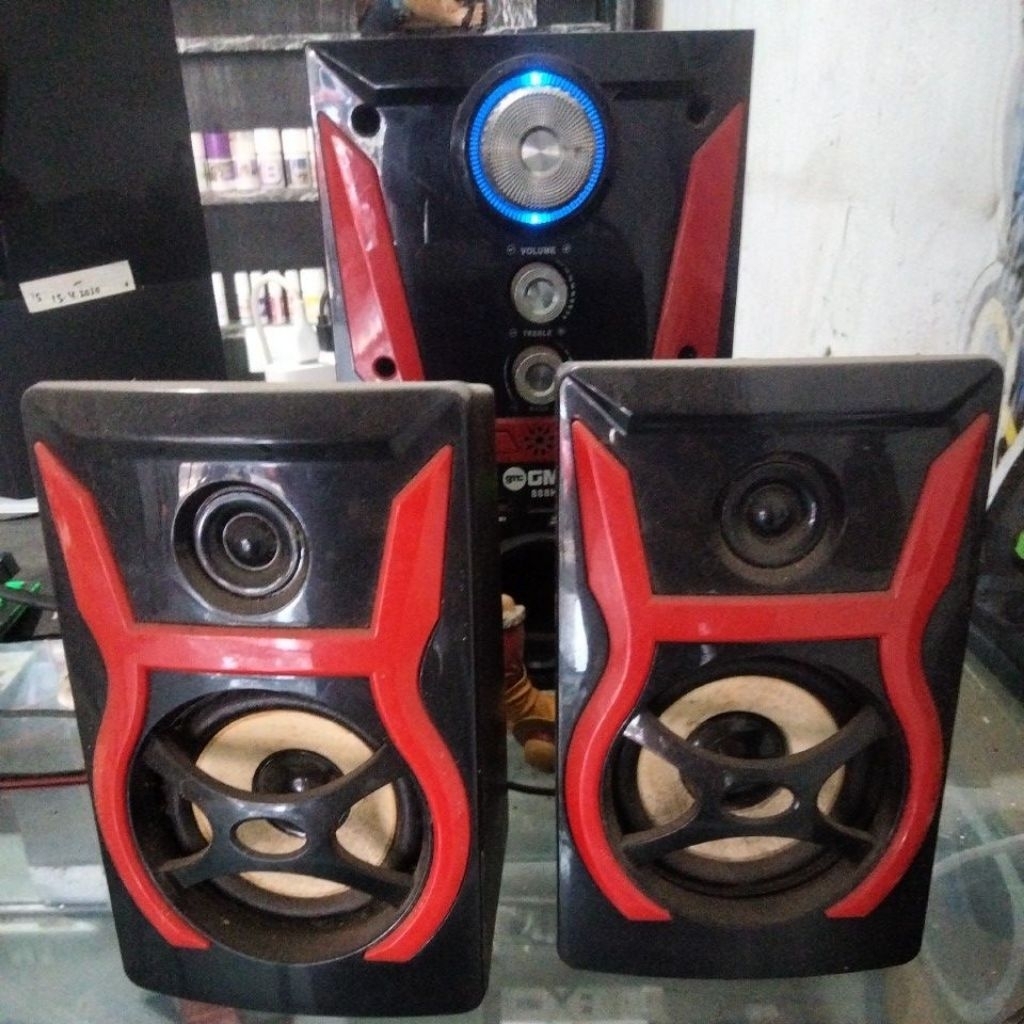 Speaker Aktif GMC 888L - 60 Watt RMS, Bluetooth, FM Radio
