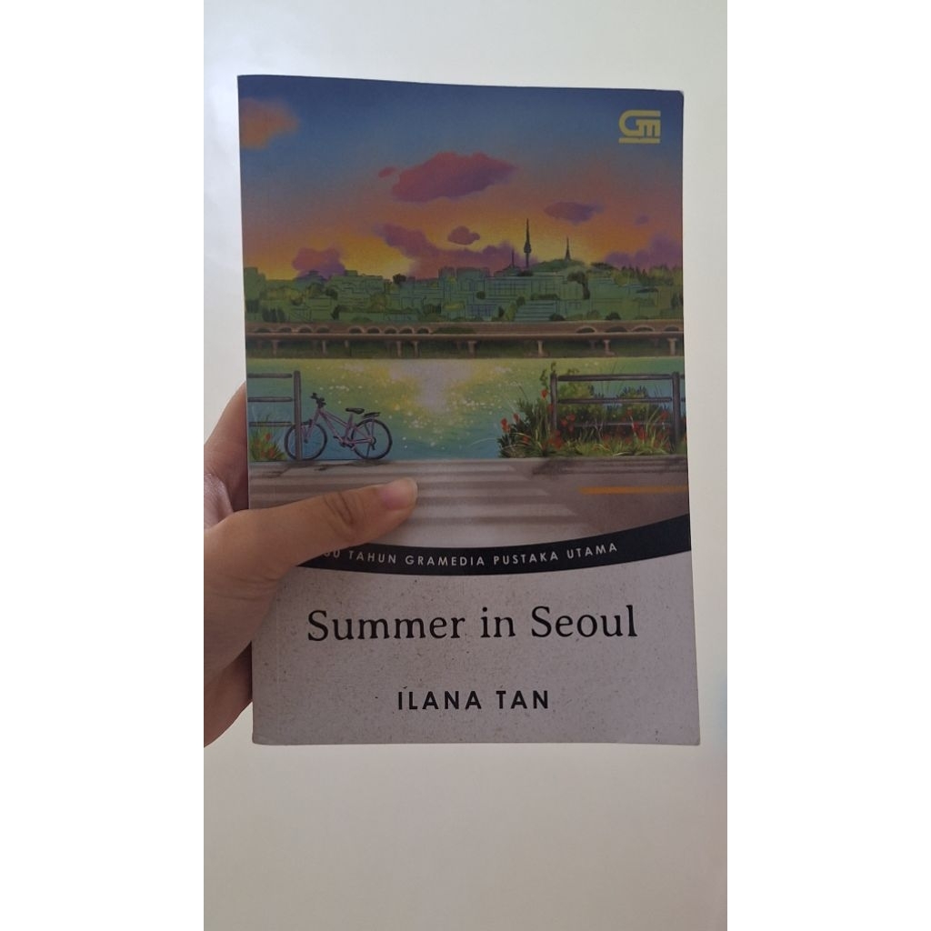 Summer in Seoul (PRELOVED)